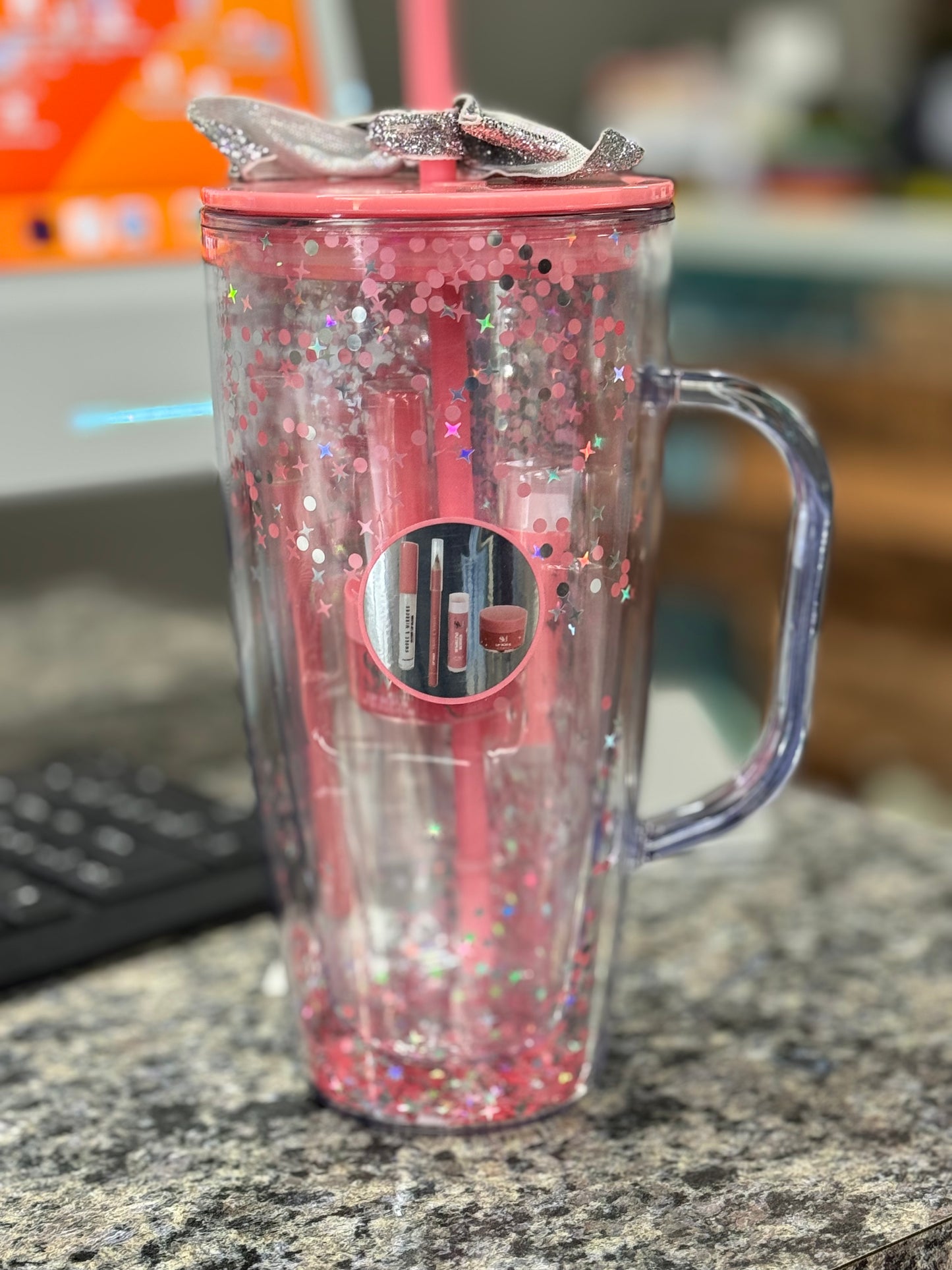 MAKEUP CUP