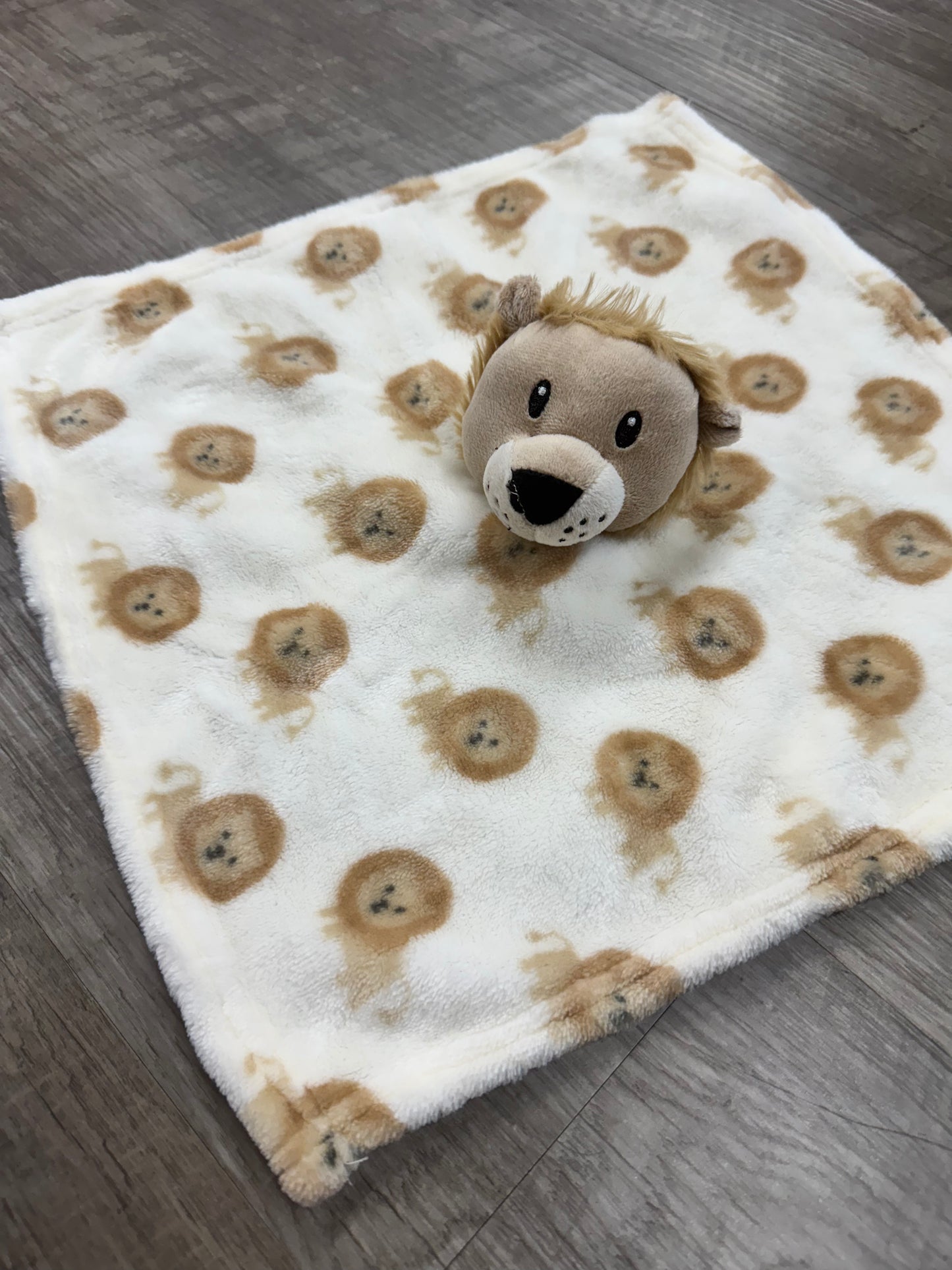 LION BABY LOVEY
