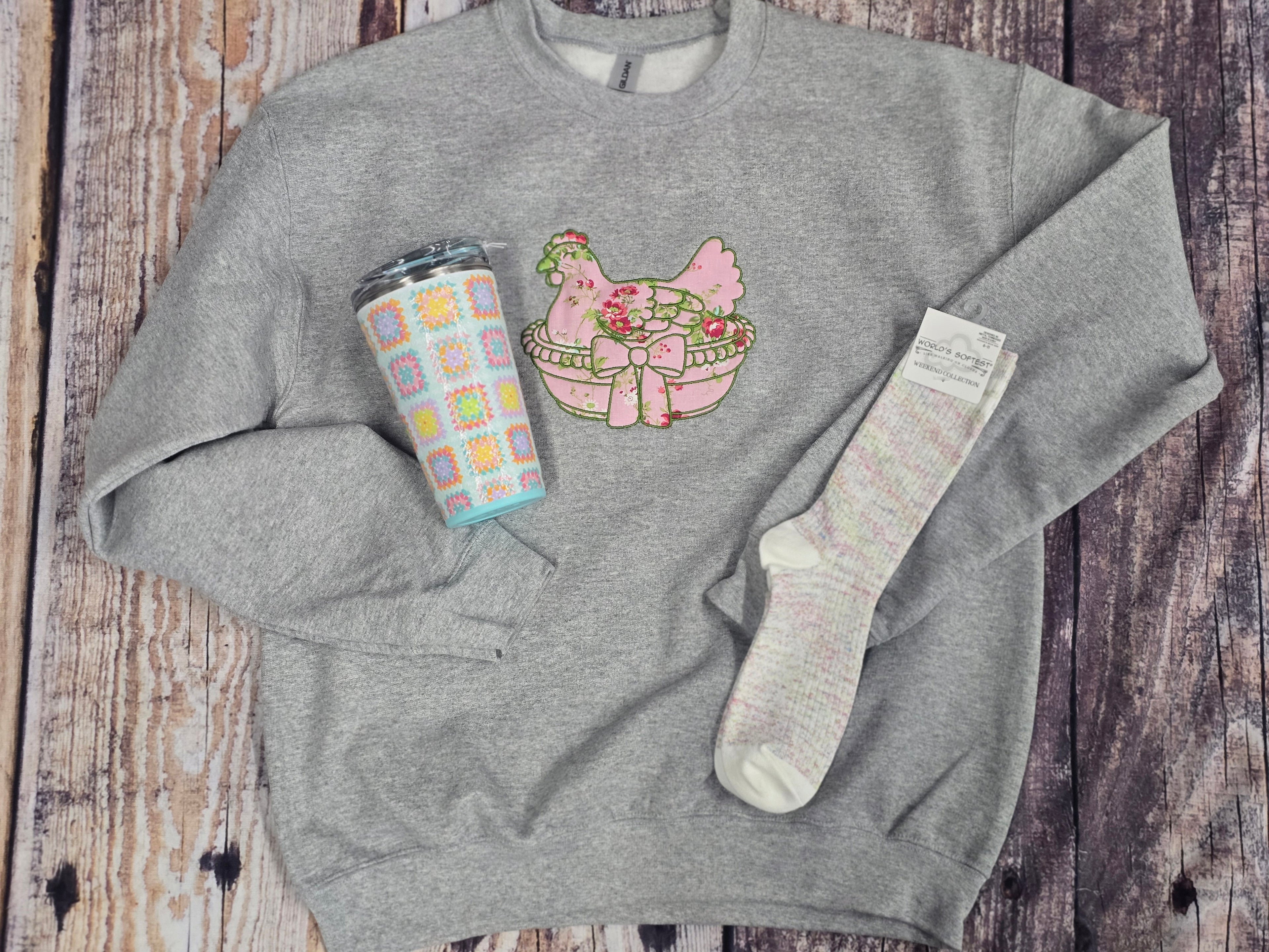 VINTAGE HEN APPLIQUE