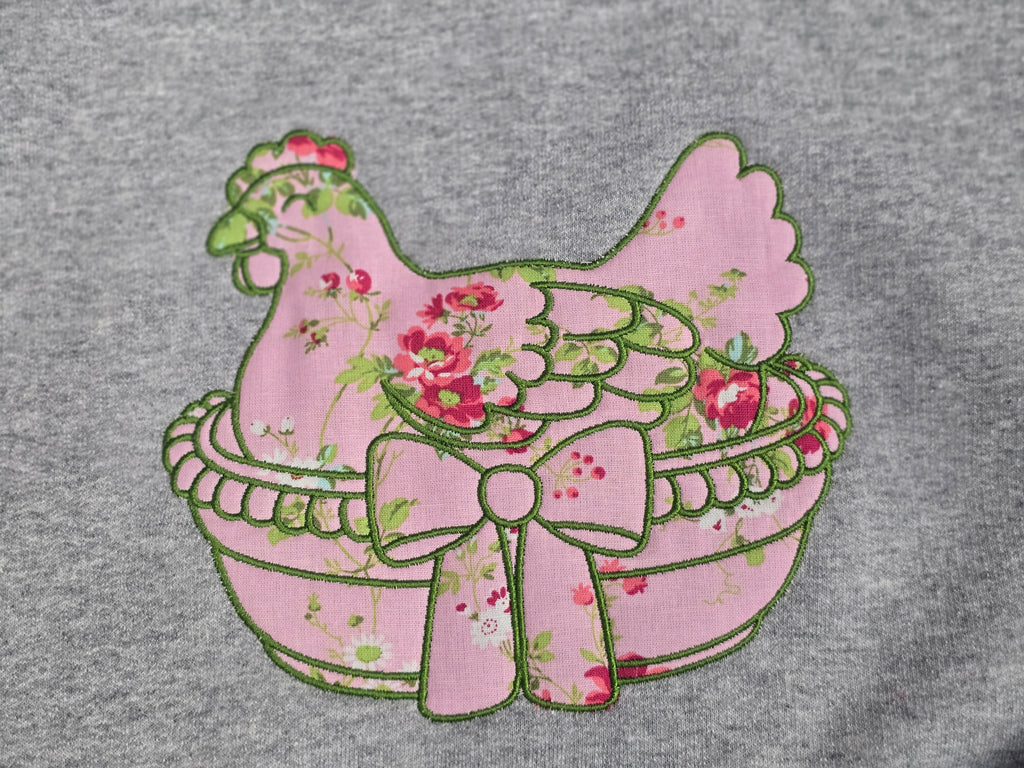 VINTAGE HEN APPLIQUE