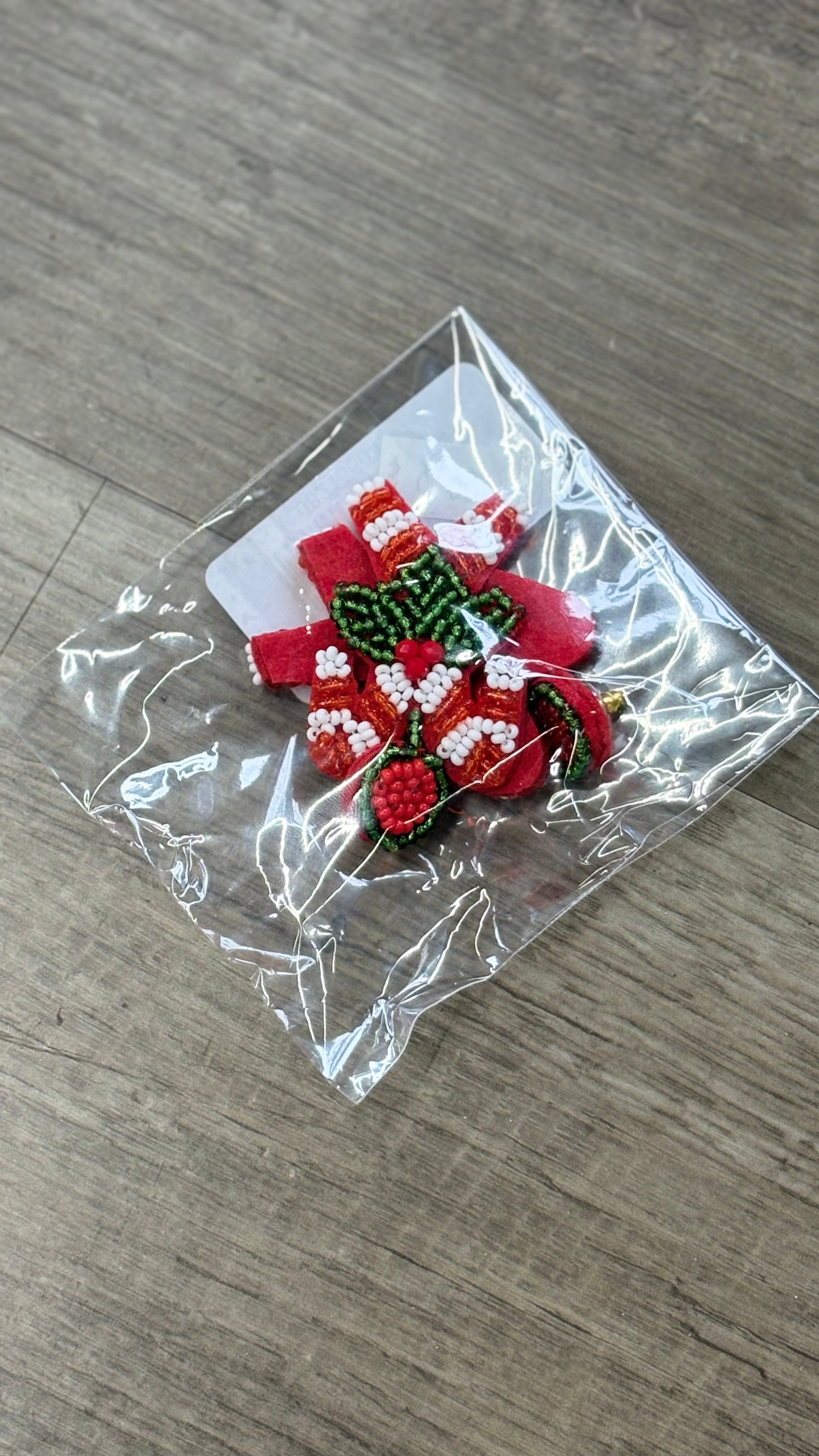CHRISTMAS BEADED EARRINGS