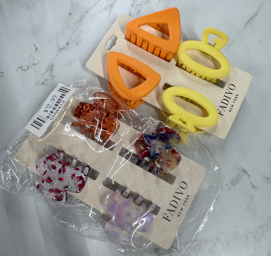 SET OF HAIR CLIPS
