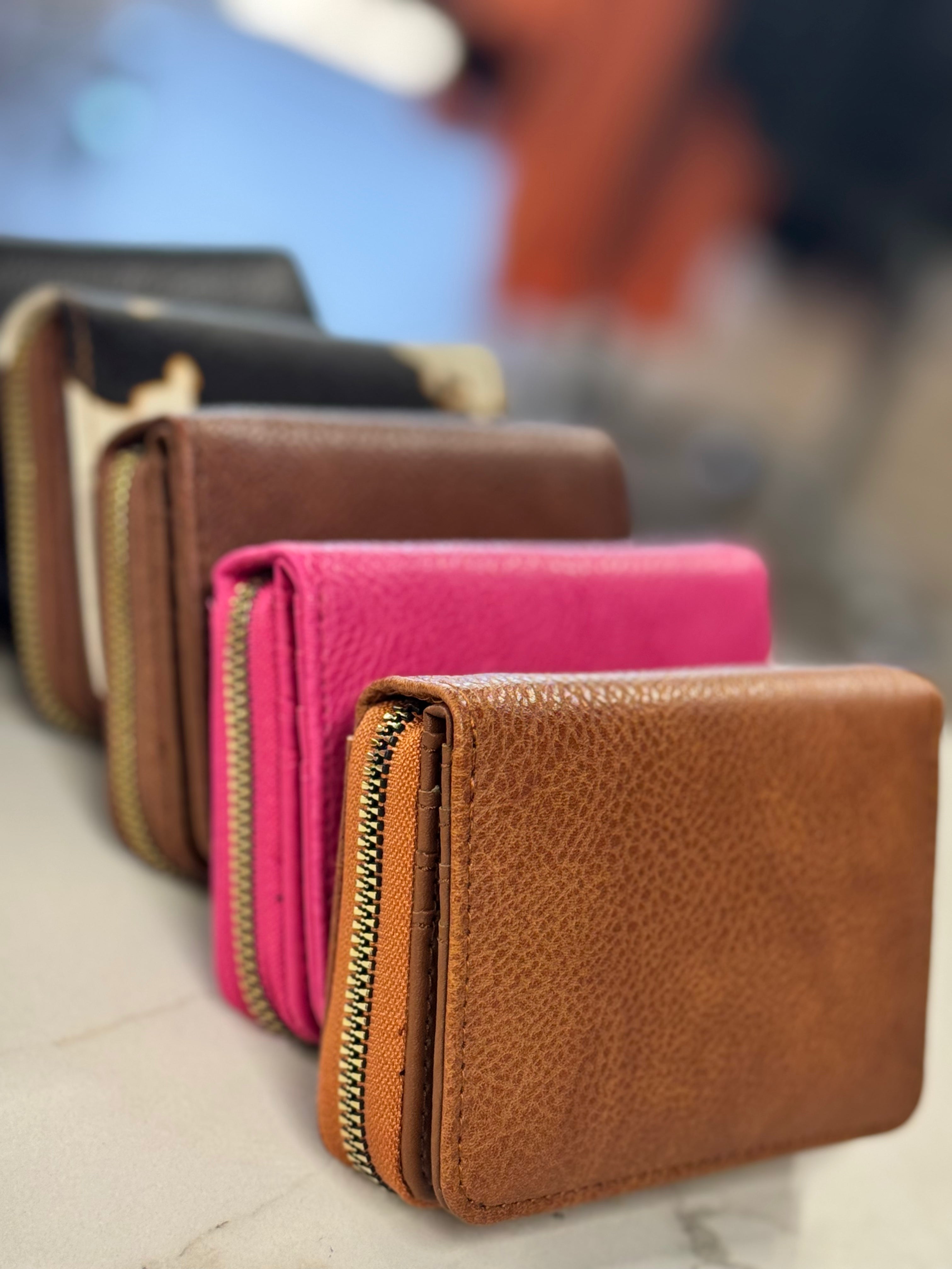 ZIP & BUTTON WALLET