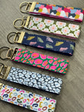 MARY SQUARE KEYCHAIN