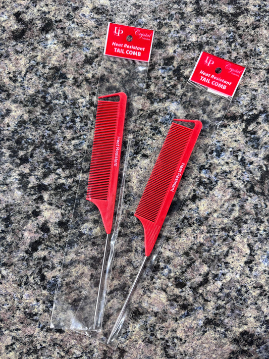 TAIL COMB