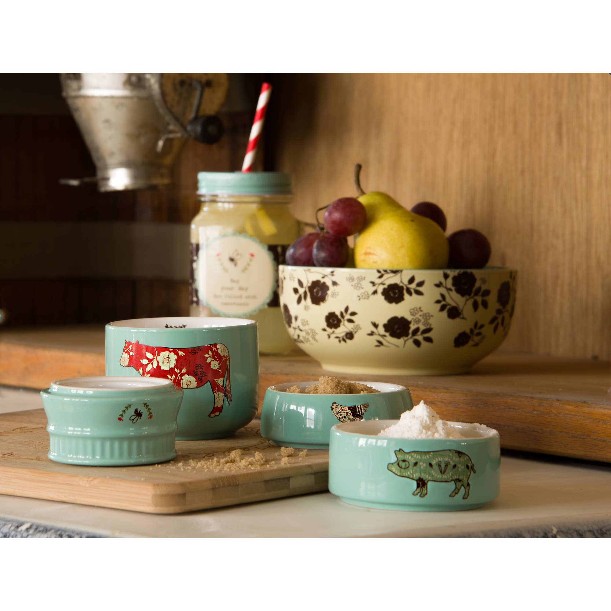 Farm Animals - 6" x 3.5" Stacked Measuring Cups