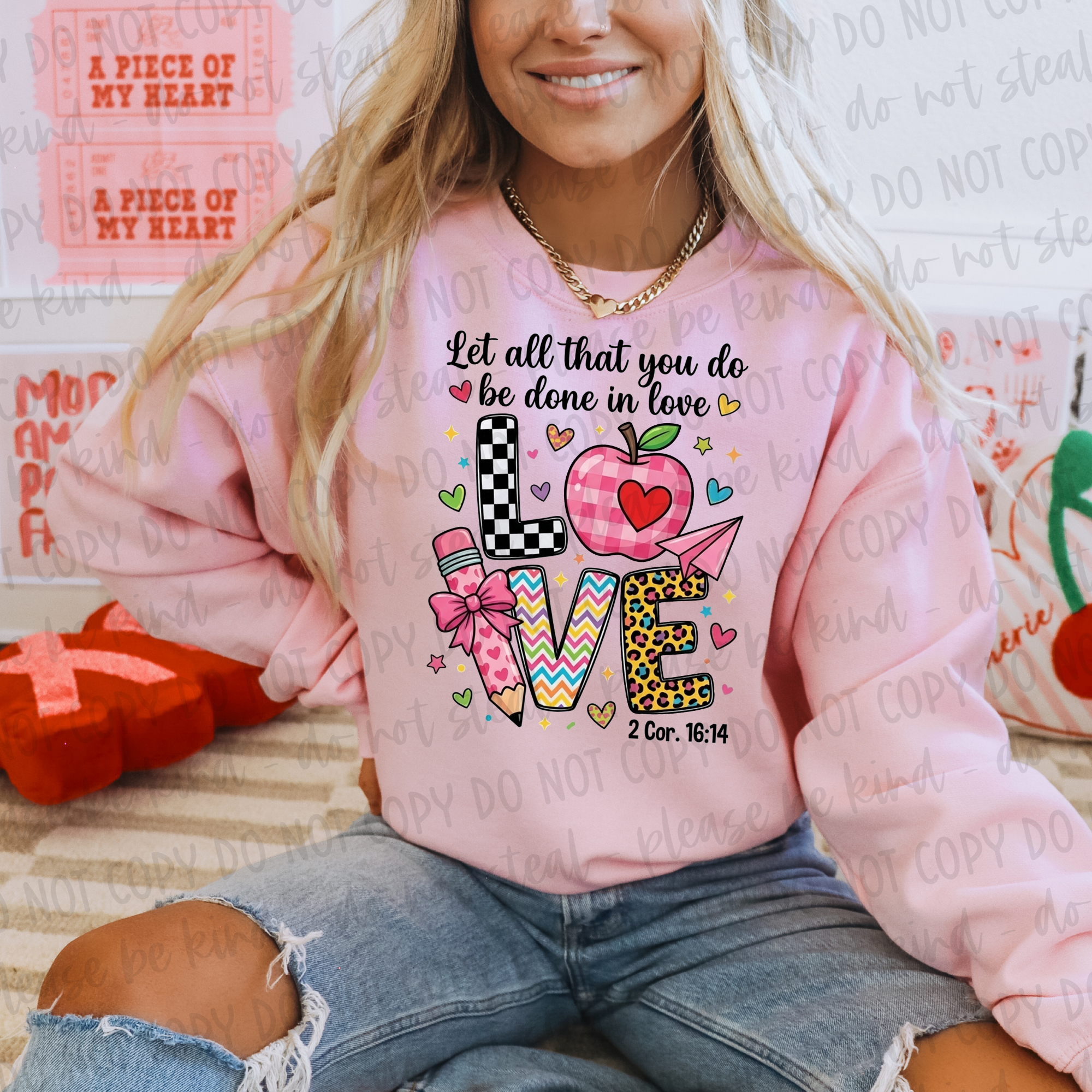 LOVE SWEATSHIRT