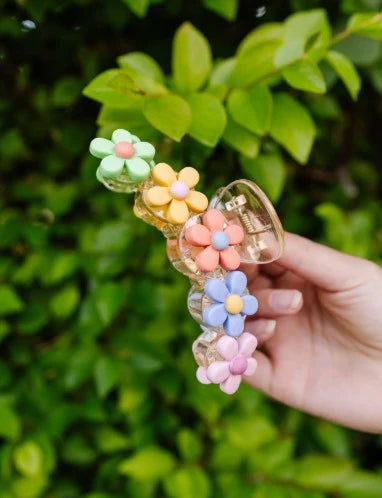 DAISY HAIR CLIP
