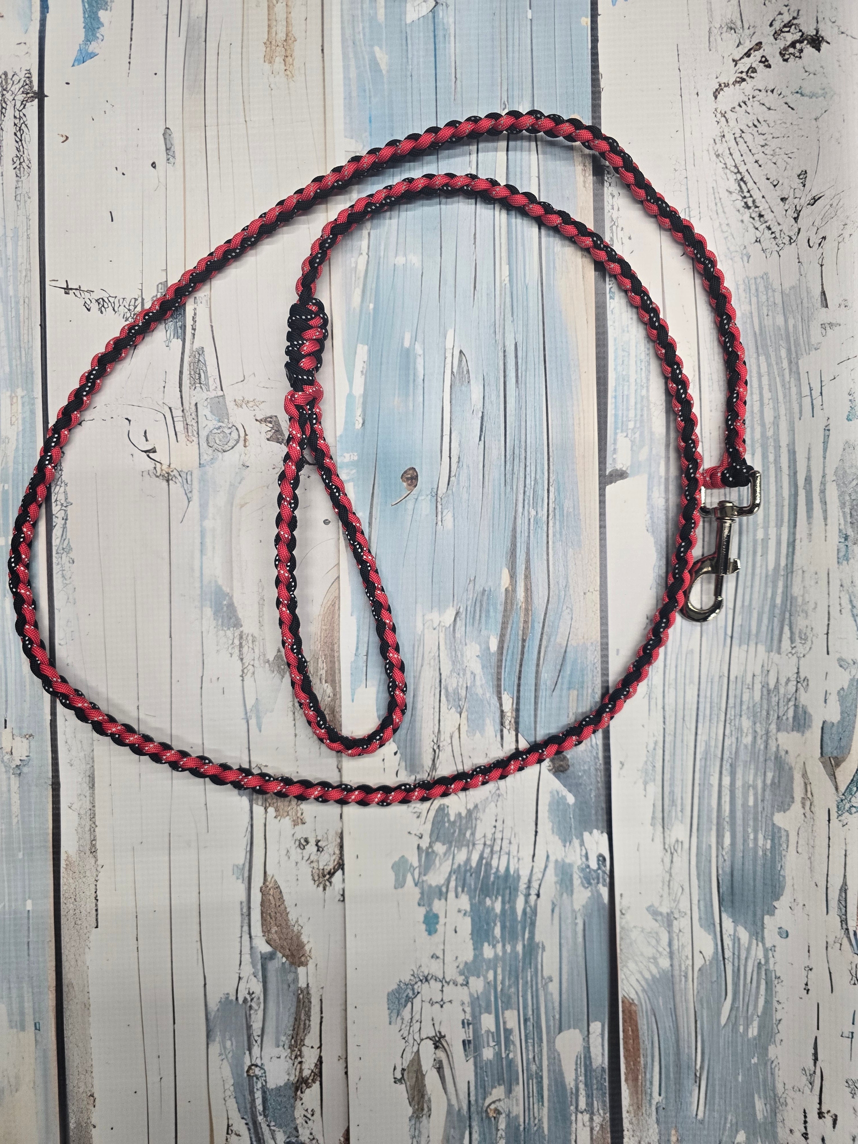 Paracord Pet Leash